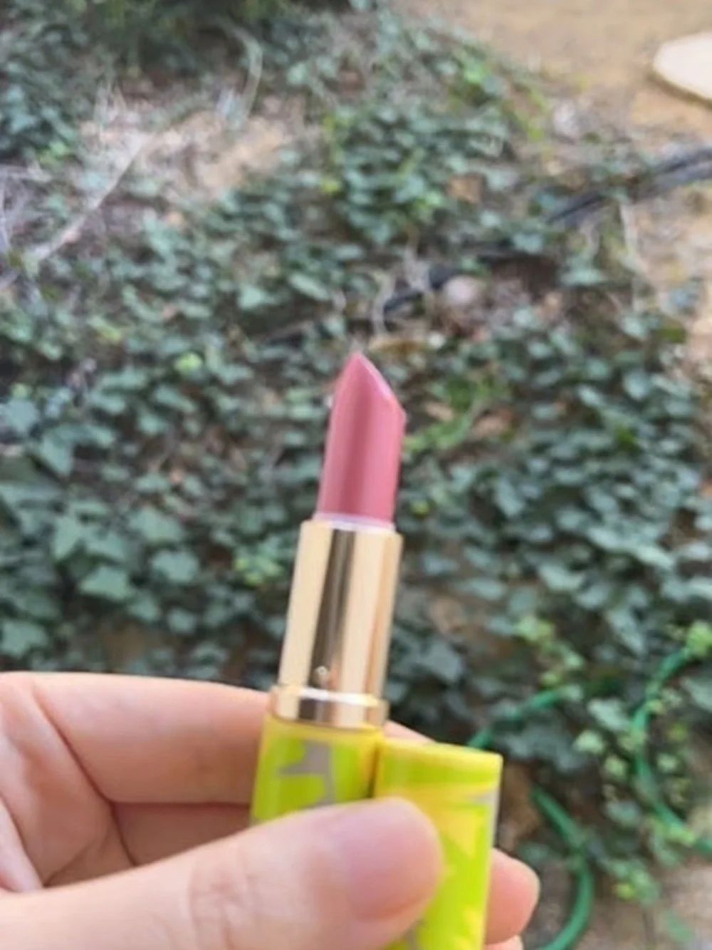 3pcs Estee Lauder limited edition jet set Pink Lipstick with matching bag +